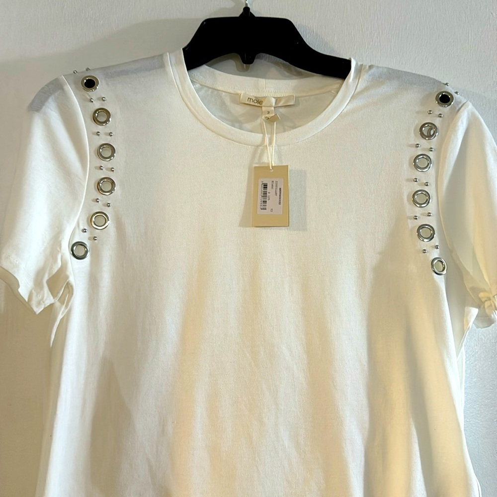 Beautiful Maje t-shirt with sleeve detail